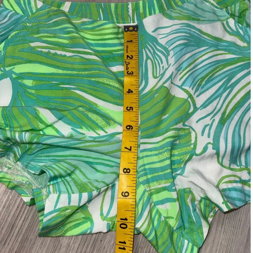 Lilly Pulitzer Green White Tropical Palm Leaf Rayon Shorts Size 2 RN 88189 - Picture 7 of 10